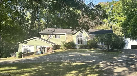 65385 Highland Hills Rd, Cambridge, OH 43725