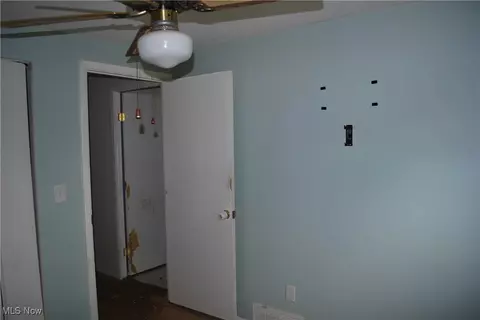 174 Warden Ave, Elyria, OH 44035 photo 9