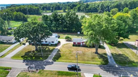 116-120 130-134 Center Rd, New Franklin, OH 44319