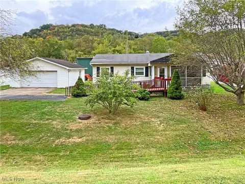 103 12 Mendenhall St, Weirton, WV 26062