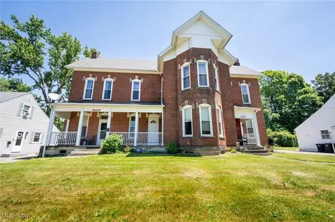 151 Eastholm Ave, Akron, OH 44312