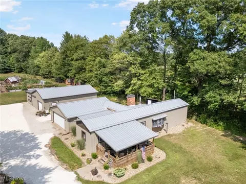 5051 Waynesburg Rd NW, Carrollton, OH 44615