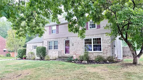 25450 Glenbrook Blvd, Euclid, OH 44117