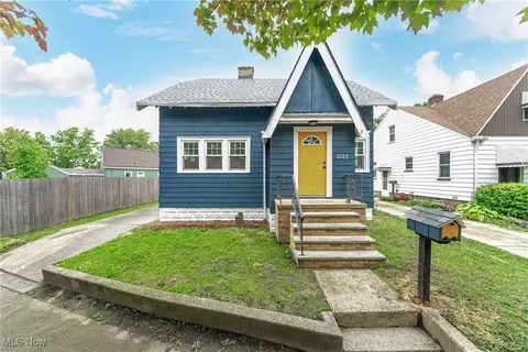 3313 W 144th St, Cleveland, OH 44111