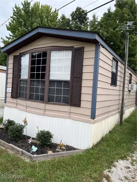 9151 Mentor Ave #A14, Mentor, OH 44060