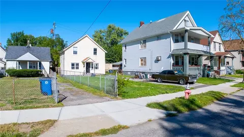 2922 E 118th St, Cleveland, OH 44120