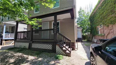 6712 Edna Ave, Cleveland, OH 44103