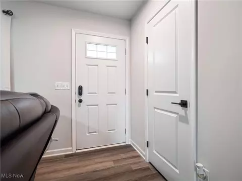 175 Wildflower Dr, Elyria, OH 44035 photo 6