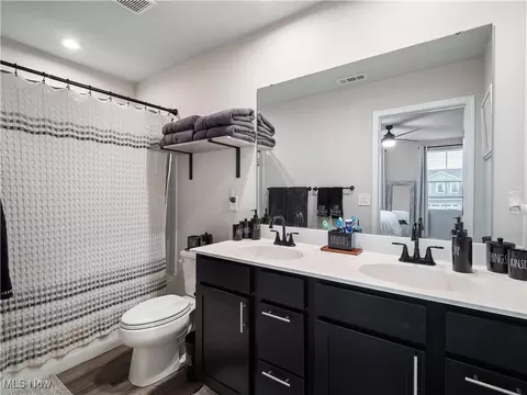 175 Wildflower Dr, Elyria, OH 44035 photo 17