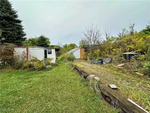2111 Huffs Run Rd, Wheeling, WV 26003 photo 3