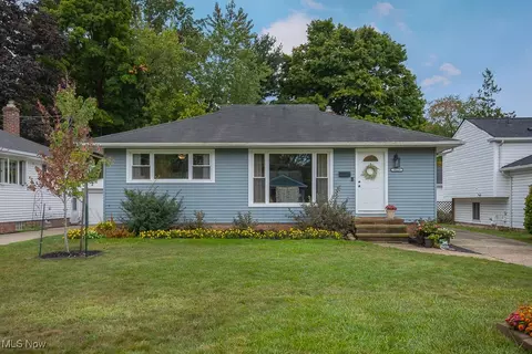30229 Westlawn Dr, Bay Village, OH 44140