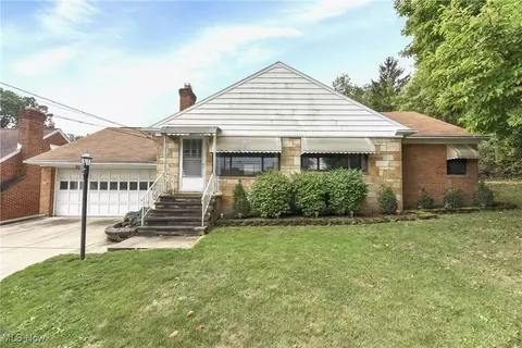 4908 E Pleasant Valley Rd, Independence, OH 44131