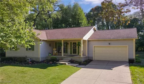 2291 Stahl Rd, Akron, OH 44319