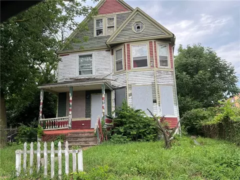 7914 Madison Ave, Cleveland, OH 44102
