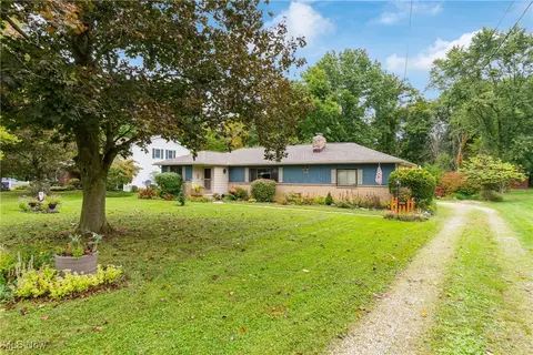 3341 Brenner Rd, Barberton, OH 44203