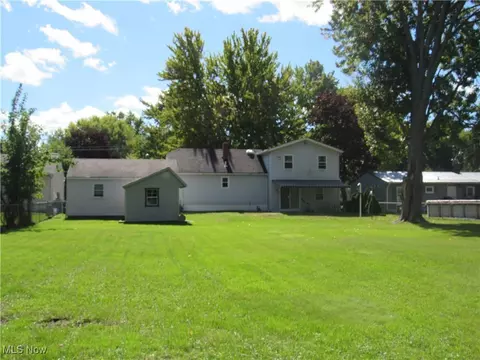 39007 Johnnycake Ridge Rd, Willoughby, OH 44094 photo 8
