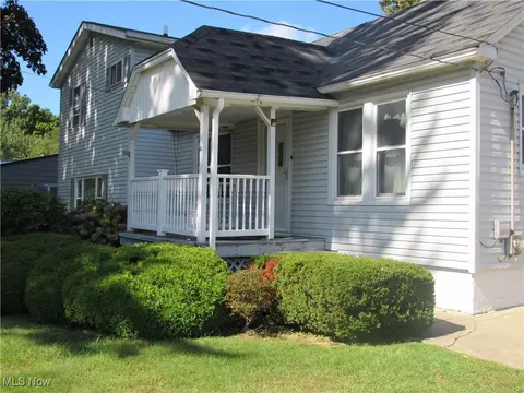 39007 Johnnycake Ridge Rd, Willoughby, OH 44094 photo 4