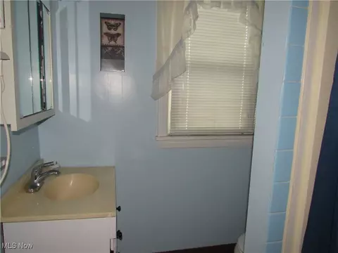 39007 Johnnycake Ridge Rd, Willoughby, OH 44094 photo 27