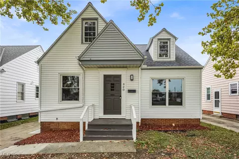 420 E 323rd St, Willowick, OH 44095