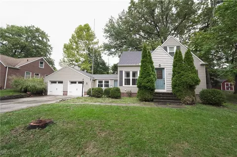 1616 Brookdale Ave, Parma, OH 44134