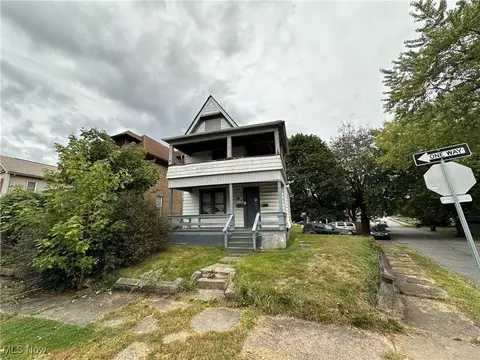 1516 Pennsylvania Ave, Steubenville, OH 43952