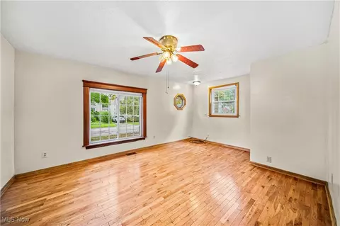 1124 E 16th St, Ashtabula, OH 44004 photo 8