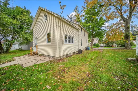 1124 E 16th St, Ashtabula, OH 44004 photo 26