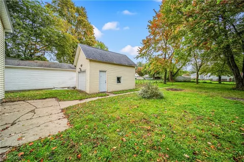 1124 E 16th St, Ashtabula, OH 44004 photo 29