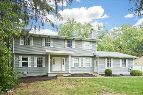 3069 Thornton St NW, North Canton, OH 44720
