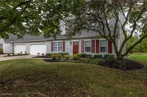24800 Grove Pond Way, Olmsted Falls, OH 44138
