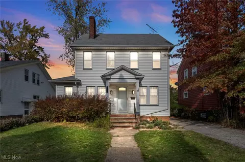 3403 Henderson Rd, Cleveland, OH 44112