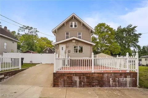 74 Jewett St, Akron, OH 44305