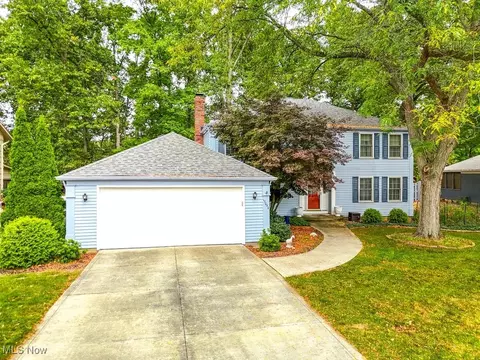 17030 Eagles Nest Cir, Strongsville, OH 44136