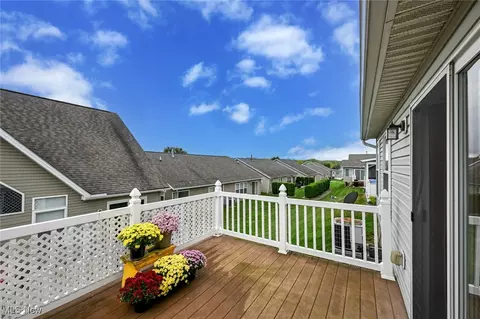 Exterior - 320 Falling Leaf Dr, Seven Hills, OH 44131 photo 9 of 10