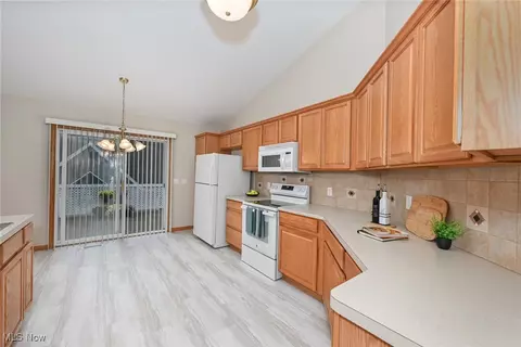 Kitchen - 320 Falling Leaf Dr, Seven Hills, OH 44131 photo 2 of 3