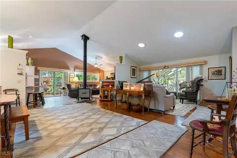 4109 Cove Cir NW, Canton, OH 44708 photo 8