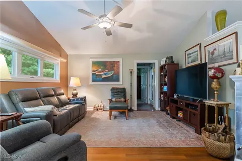 4109 Cove Cir NW, Canton, OH 44708 photo 17