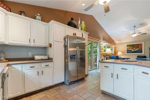 4109 Cove Cir NW, Canton, OH 44708 photo 14