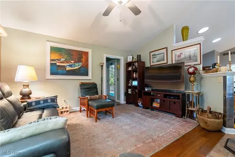 4109 Cove Cir NW, Canton, OH 44708 photo 18