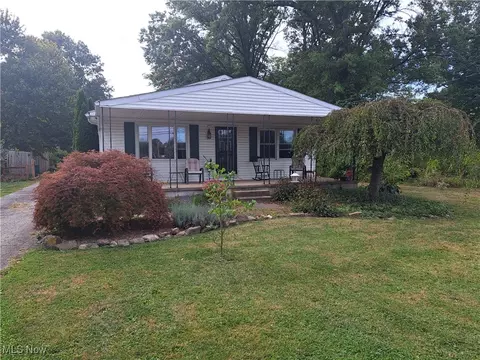 3813 State Rd, Vermilion, OH 44089