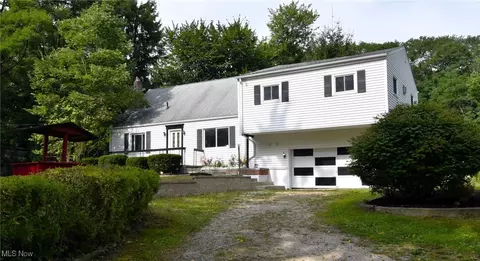 15880 Ravenna Rd, Newbury, OH 44065