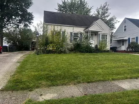 230 Tyler Ave, Cuyahoga Falls, OH 44221