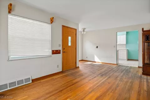 532 Harvard Ave, Elyria, OH 44035 photo 6