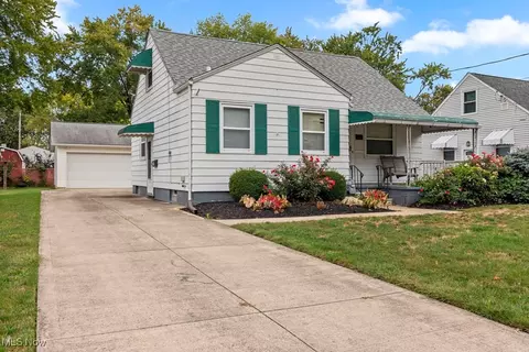 532 Harvard Ave, Elyria, OH 44035 photo 2