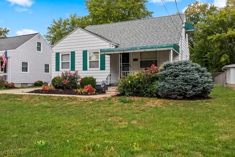 532 Harvard Ave, Elyria, OH 44035 photo 3