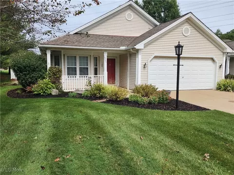 8791 Stuart Ln, Sagamore Hills, OH 44067
