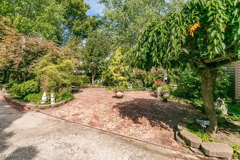 232 E 208th St, Euclid, OH 44123 photo 34