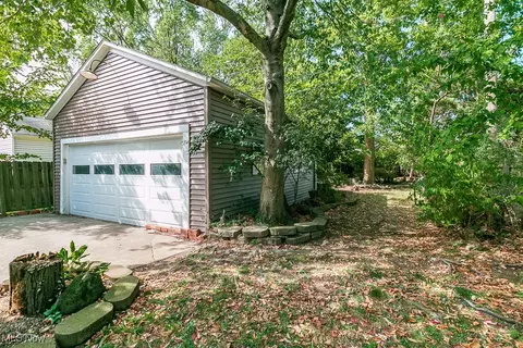 232 E 208th St, Euclid, OH 44123 photo 35