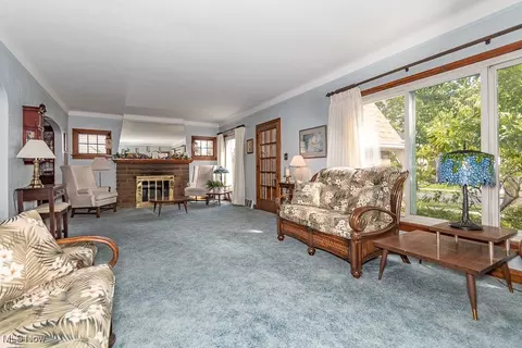 232 E 208th St, Euclid, OH 44123 photo 5