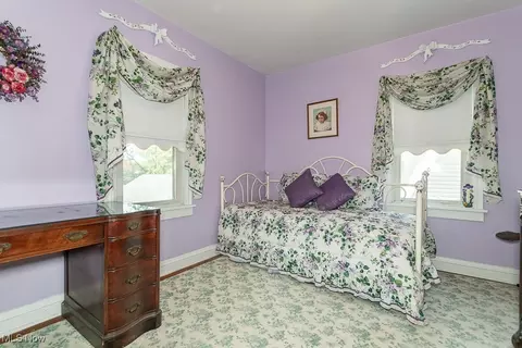 232 E 208th St, Euclid, OH 44123 photo 21